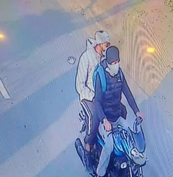 3.5 lakhs looted from a couple at sword point, 11 tolas gold saved