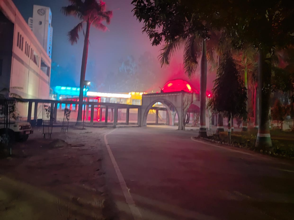Collectorate illuminated with colorful lights, hi-tech gate will be builtCollectorate illuminated with colorful lights, hi-tech gate will be built
