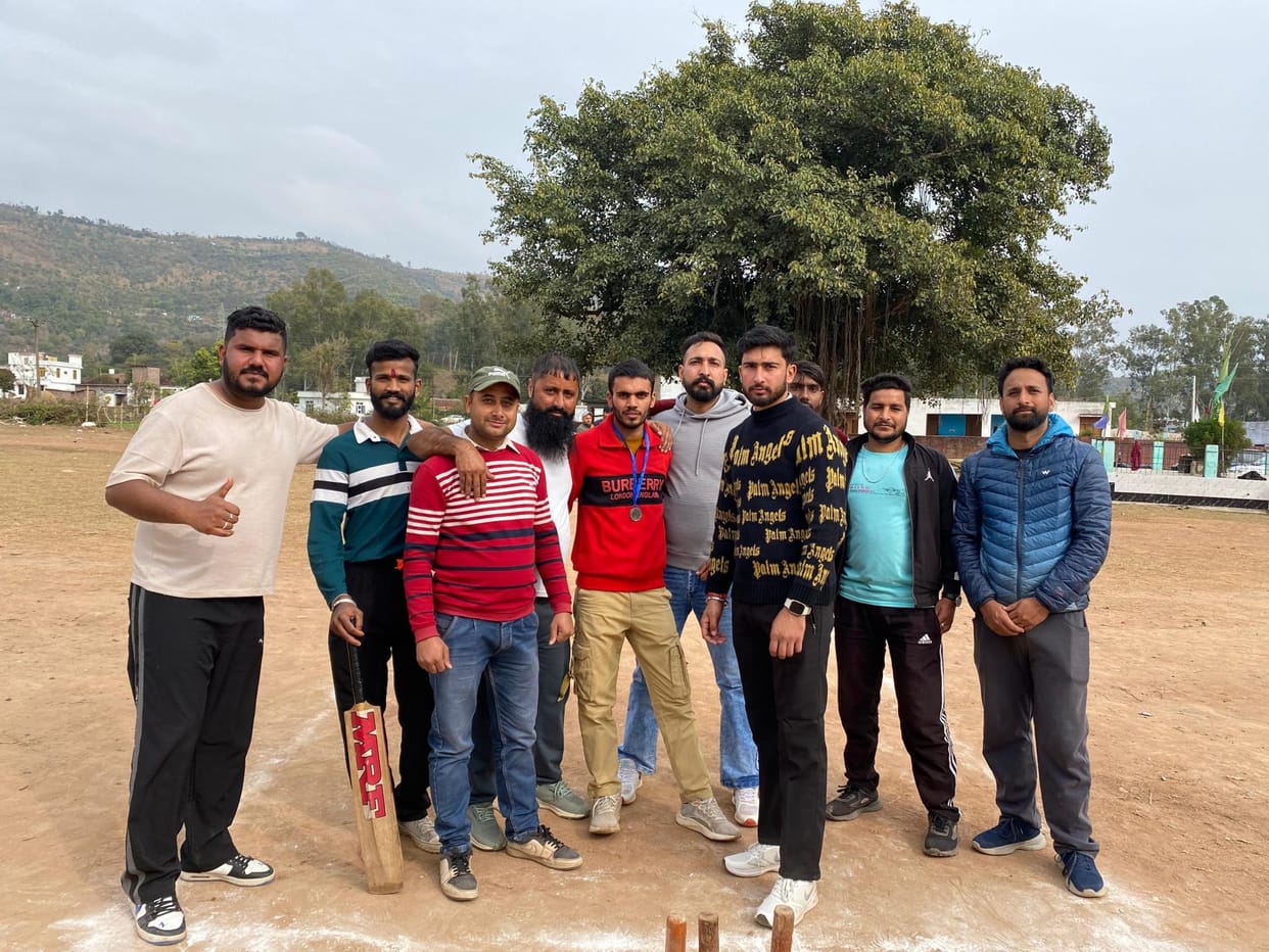 Mandli Beat the Atomic North Team in Cricket