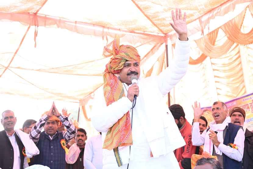Alwar: Julie raised questions on the government for medical negligence, said- health services have gone to ICU