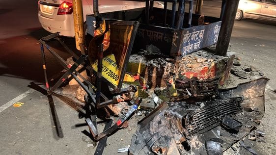 Heavy vehicle collision at Dakri Chowk, two injuredHeavy vehicle collision at Dakri Chowk, two injured