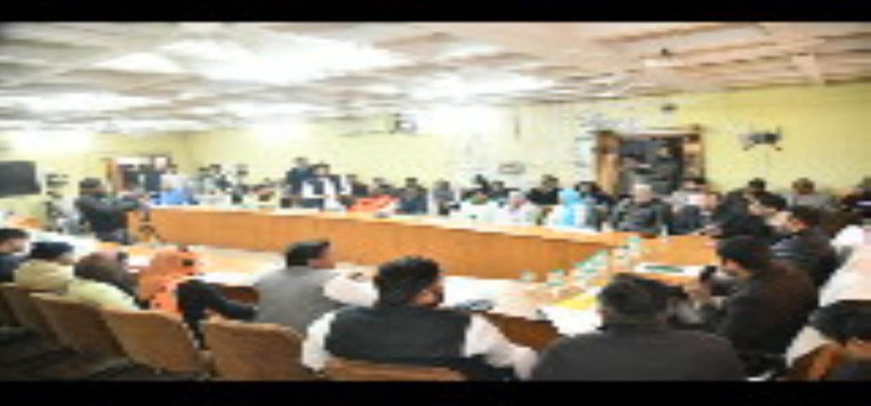 Complete silence of half the population in the District Council meeting, preparation for notice to absent officers