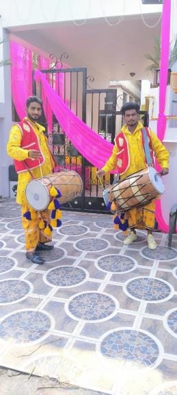 Sahlag's boom: dance on drums, baraati dancing on DJ