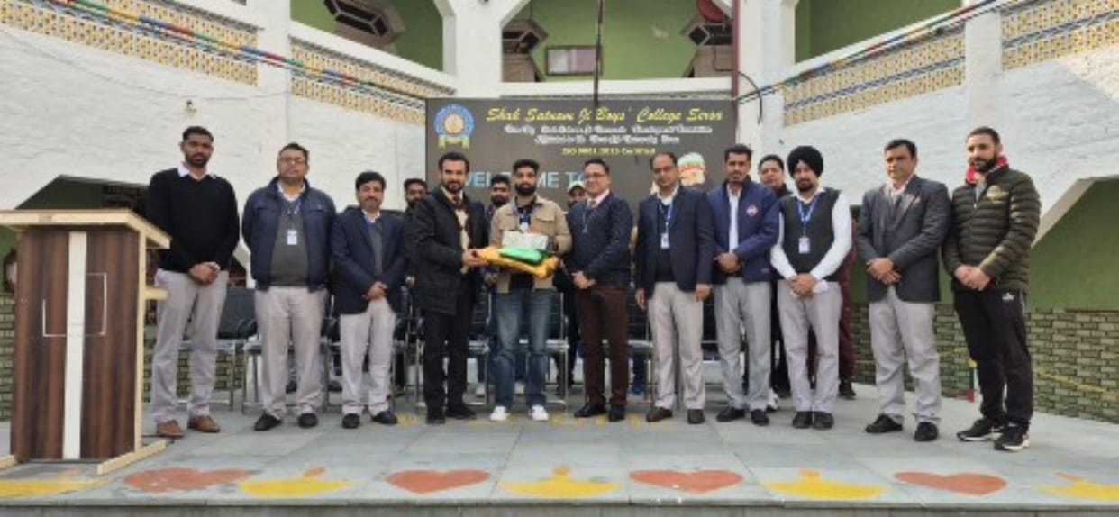 Ashish Saini won silver medal in All India Inter University Boxing