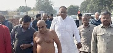 Gupti Sagar Maharaj leaves for Delhi for Panchakalyanak Festival
