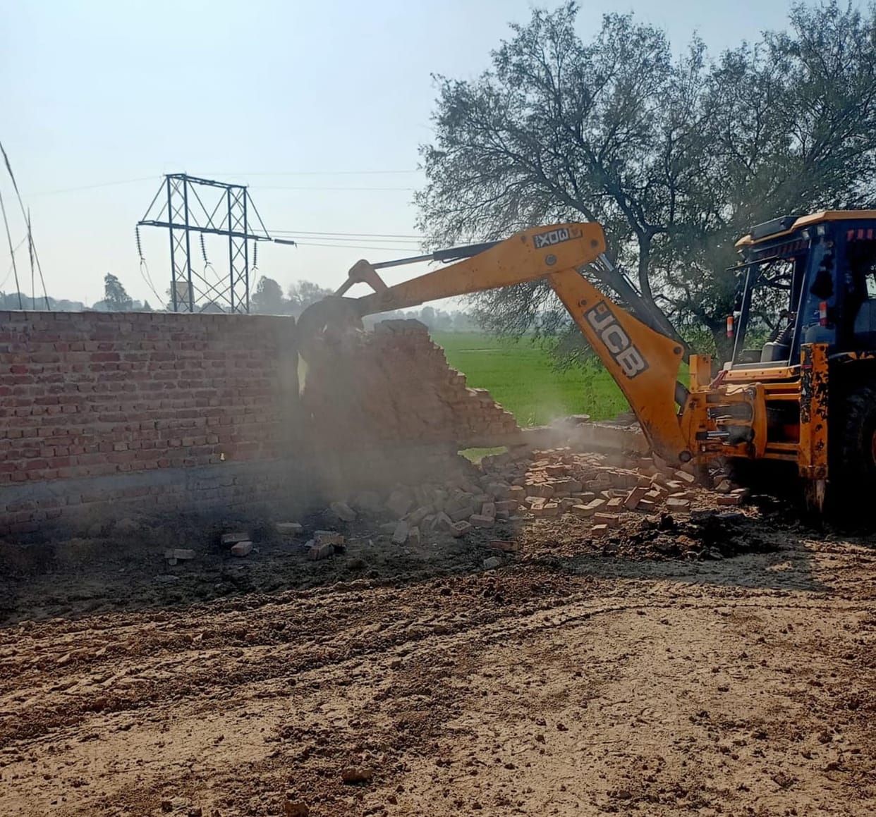 Illegally built hotel sealed, 300 feet long boundary wall demolished at two places