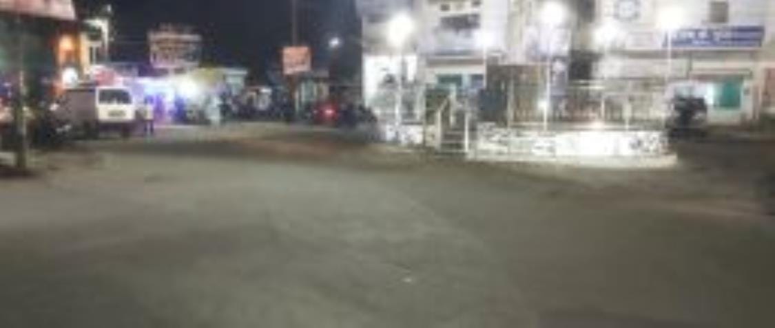 Traffic police booths will be built at six intersections of the city