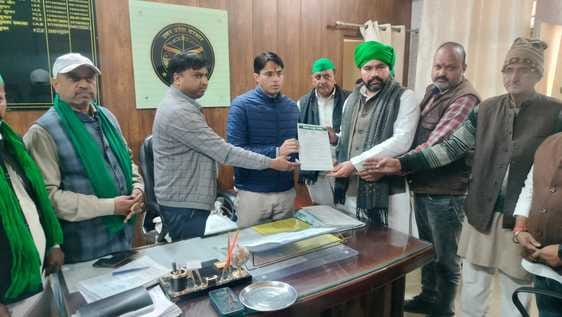 Give higher sugarcane price than Haryana