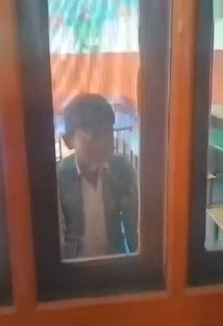First class child locked in class room after vacation