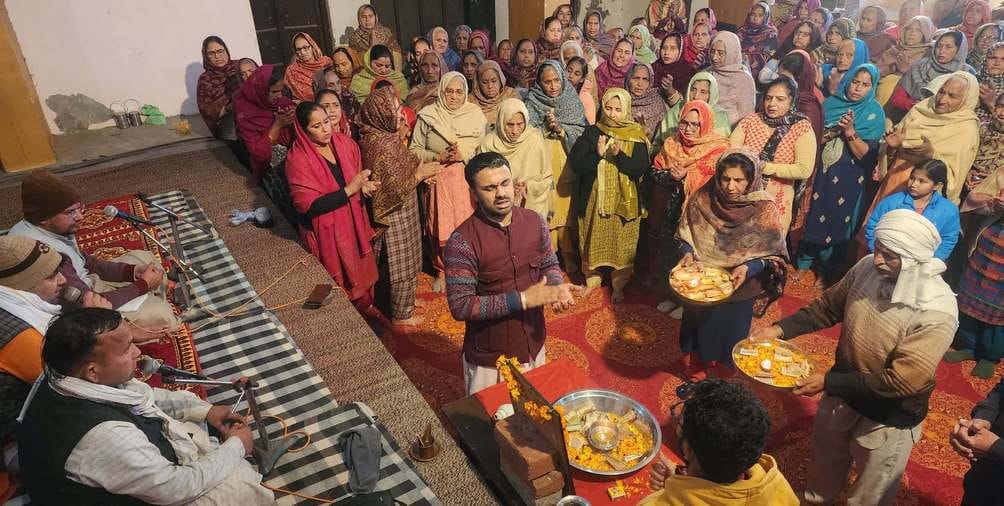 Ramsaran Majra painted in religious colors for the consecration ceremony of Nagar Kheda