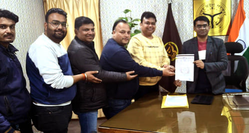 Traders submitted a memorandum to get relief in the budget