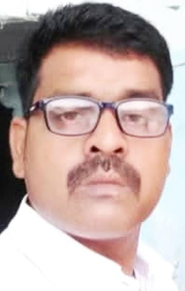 Tempo driver dies after being hit by HT line during procession