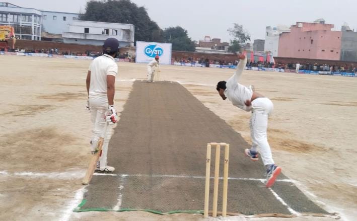 Amroha team reached semi-finals by defeating Delhi