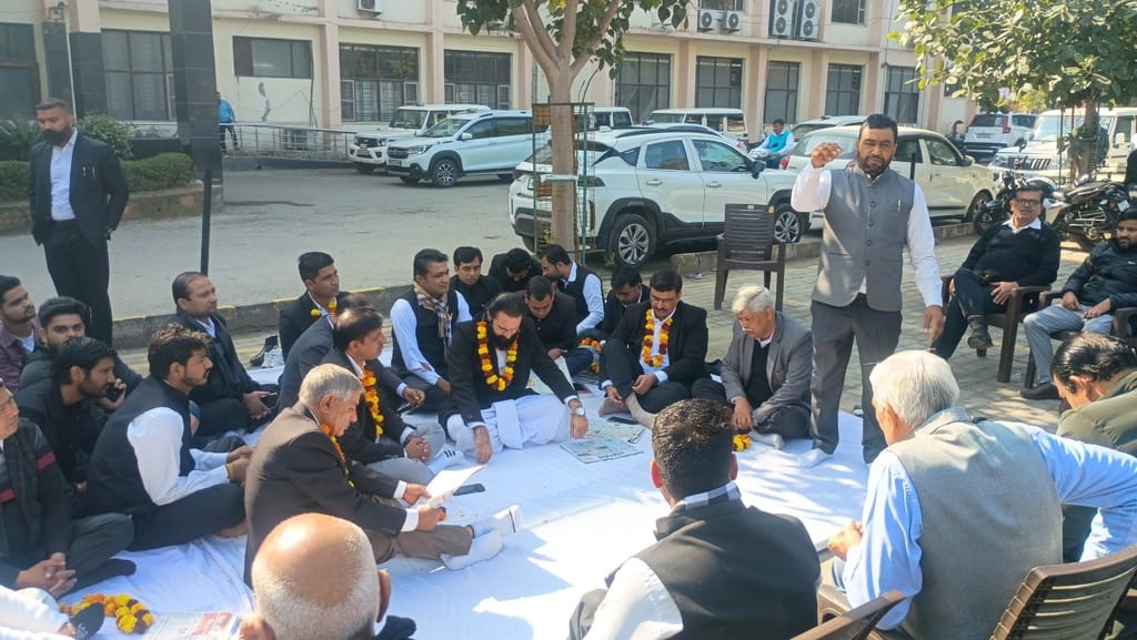 Lawyers went on hunger strike, CM assured to get the investigation done by police of another district