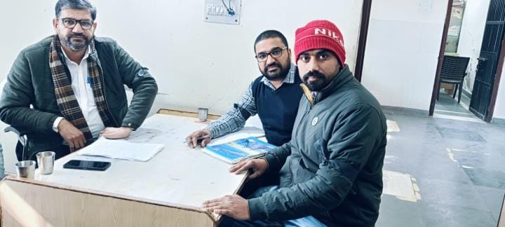 Patwari working with a black band tied on his wrist, allegations proved to be false