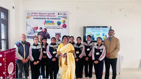 A quiz competition was organized in KV Ghumarwin under the discussion on examination on Valor Day.
