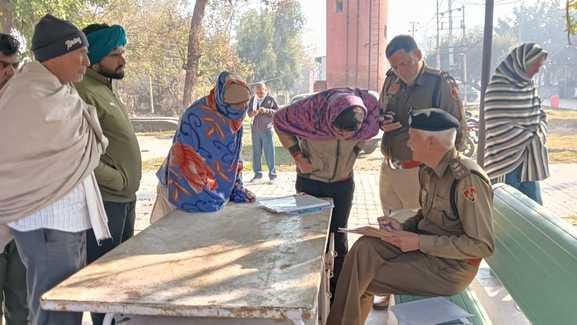 The number was of a Fortuner car, but a challan was issued for driving without a helmet