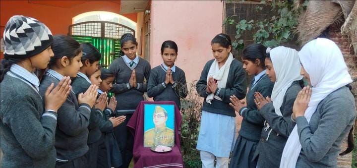 On the birth anniversary of Subhash Chandra Bose, we paid tribute to his sacrifice