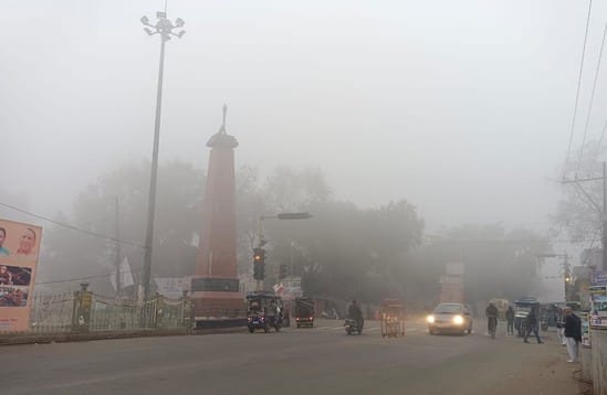 Cold wave hits, maximum temperature drops to 5.3 degrees