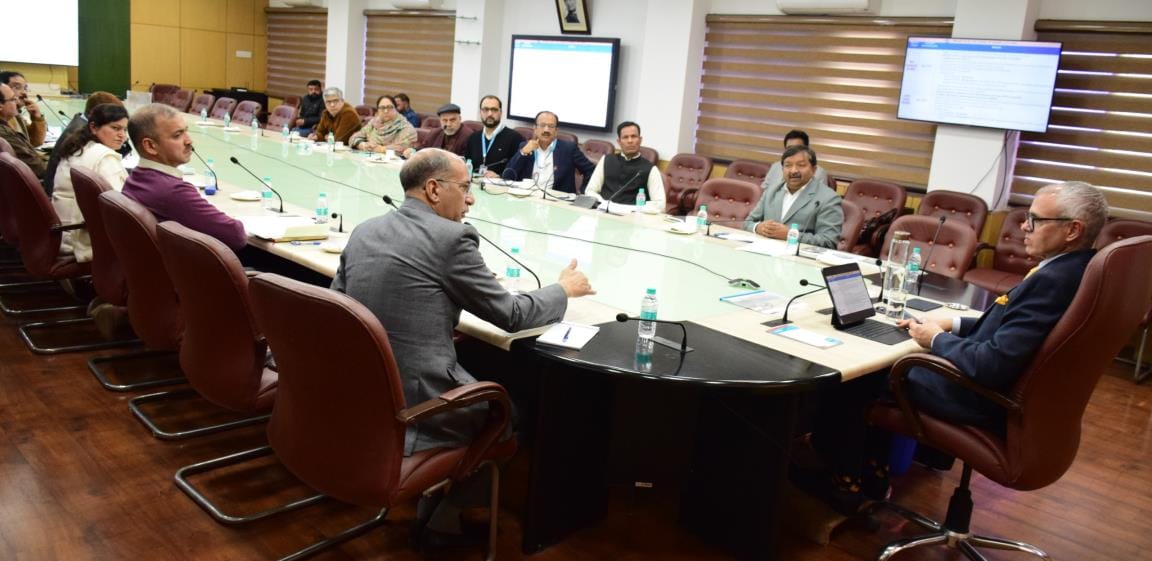 CM meeting with officers