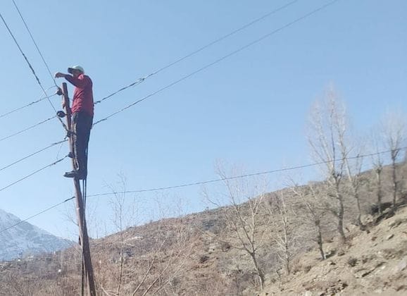 Electricity section depends on two employees, services are getting affected