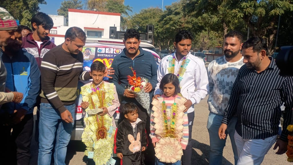 Manit was welcomed after returning from national roll ball competition after winning gold