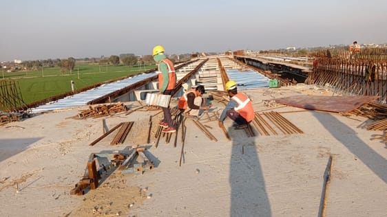 NH-352A... Seven teams in the construction of flyover, preparations to run vehicles in two months