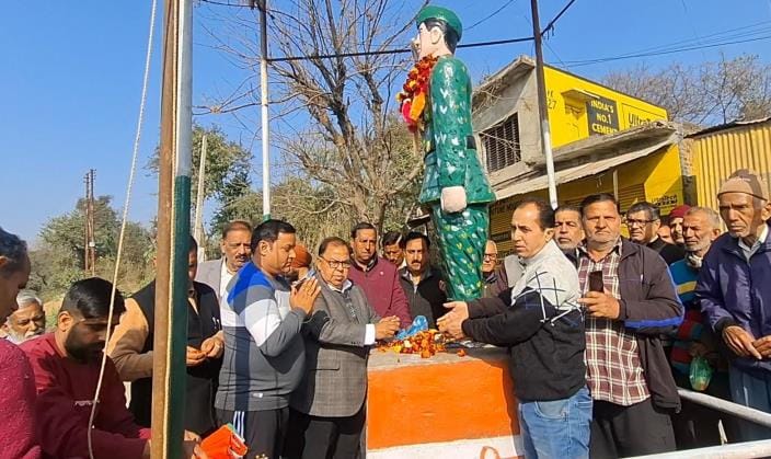 Gave Tribute to Freedom Fighter Netaji Subash Chander Bose