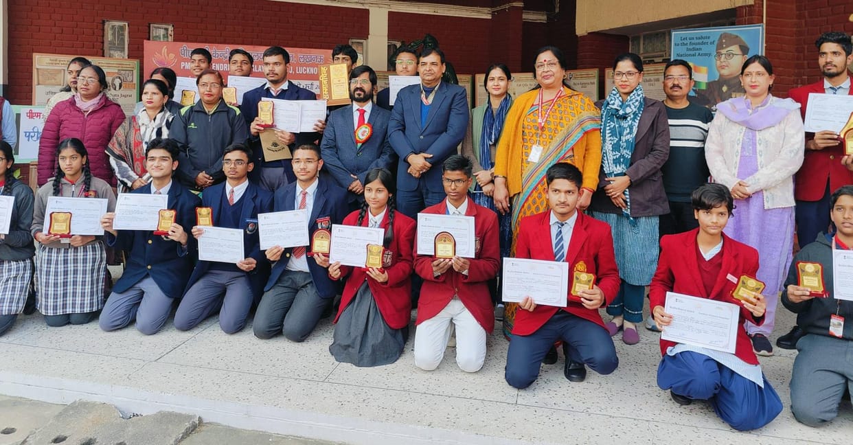 Students presented their side in quiz competition
