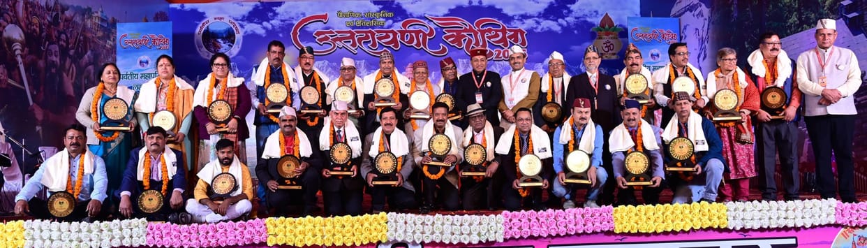 2,000 artists participated in painting