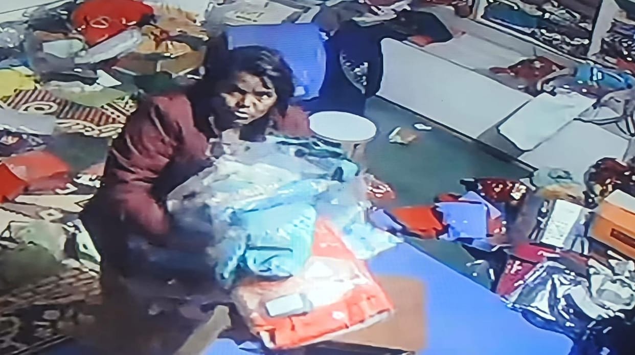 theft in redymade shop