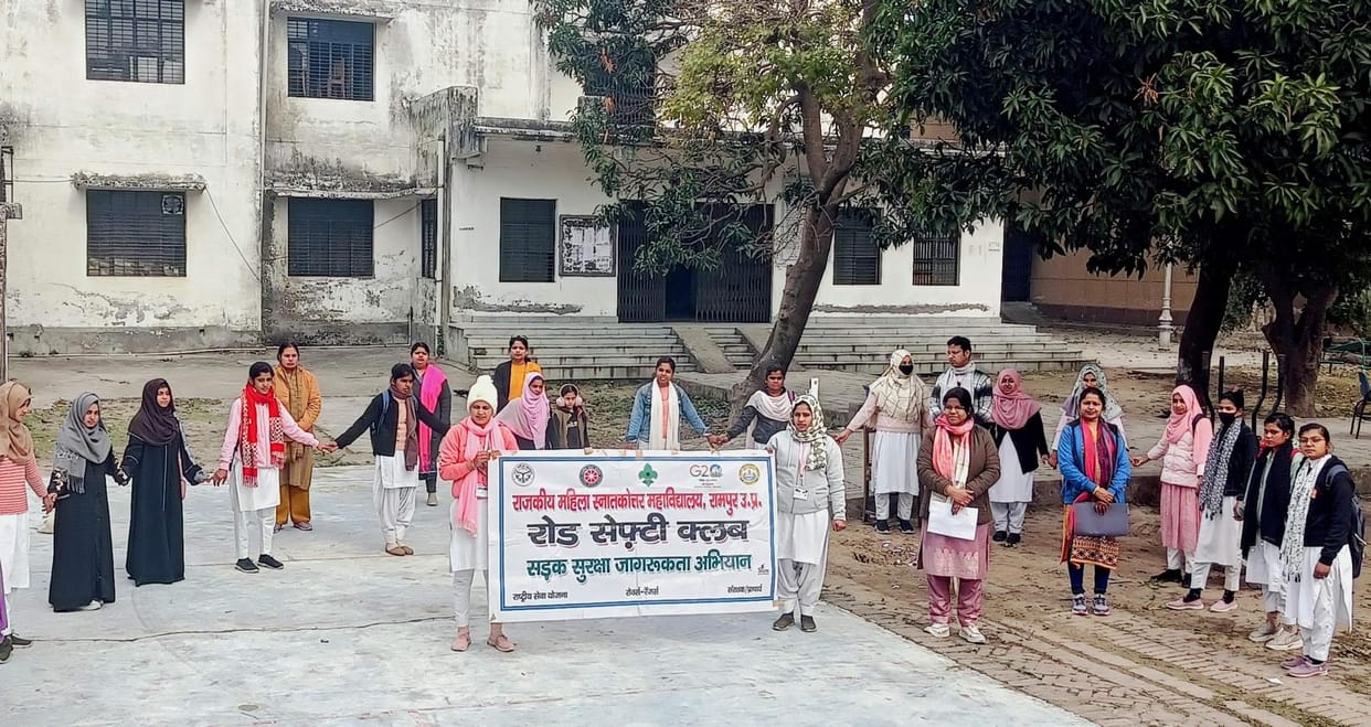 Students took oath of road safety by forming a human chain