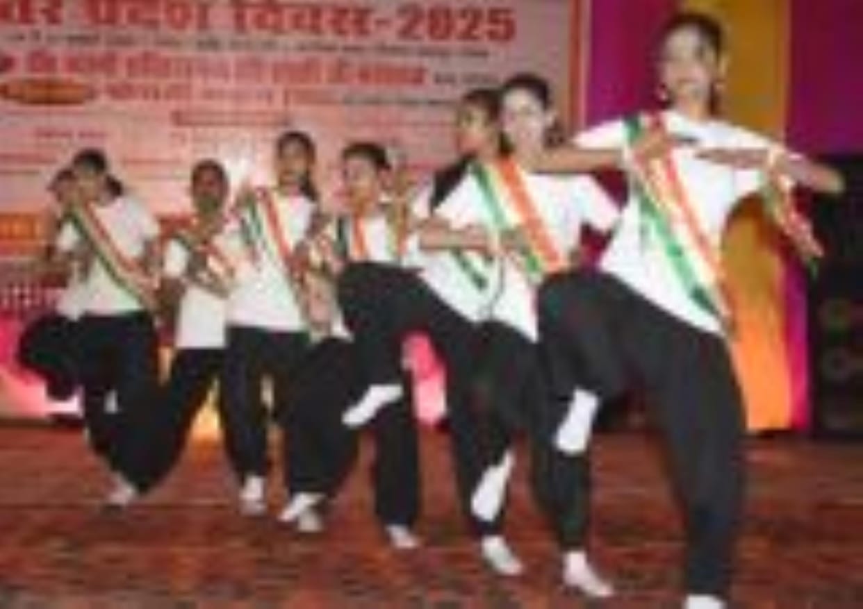 UP Diwas: Loan sanction letters worth Rs 1.24 crore given to 30 beneficiaries