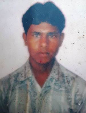 Youth dies after getting hit by wire while extinguishing fire
