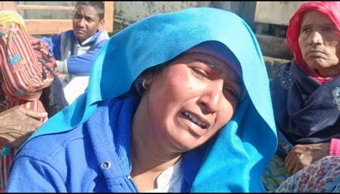 A fourth class student was crushed by a water tanker while returning home from school