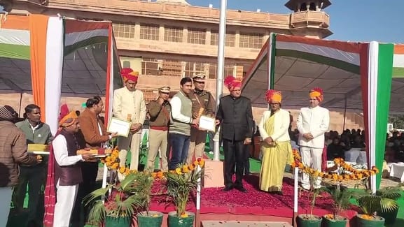 76वां गणतंत्र दिवस बीकानेर में हर्षोल्लास से मनाया गयामुख्य समारोह में मंत्री सुमित गोदारा ने