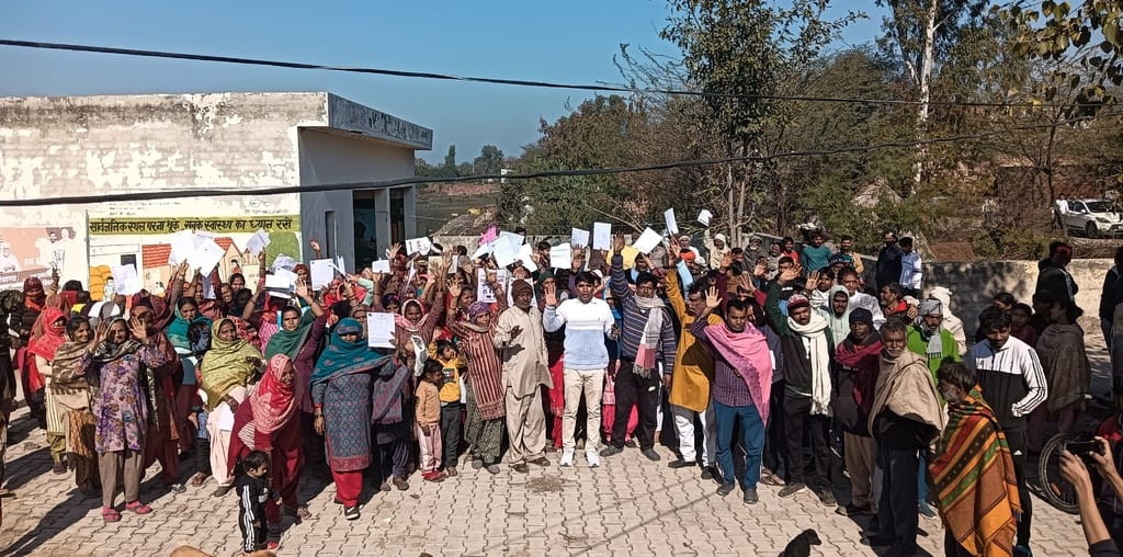 Villagers protested after not getting 100-100 yard plots
