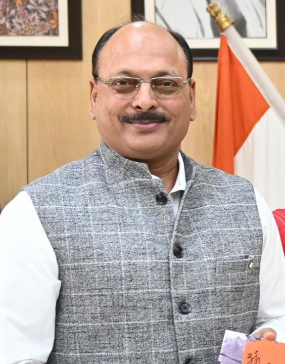 Virendra Vats's song will be played in UP's tableau