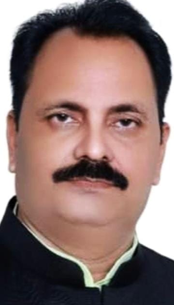 BJP leader of block chief pointed rifle at elder brother and demanded extortion of Rs 35 lakh