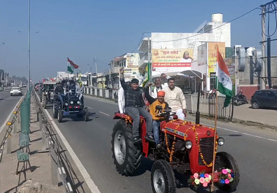Parade with tractors in Uchana, support to farmer movement