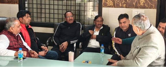District Banao Sangharsh Committee discussed with MLA Ramkumar Gautam