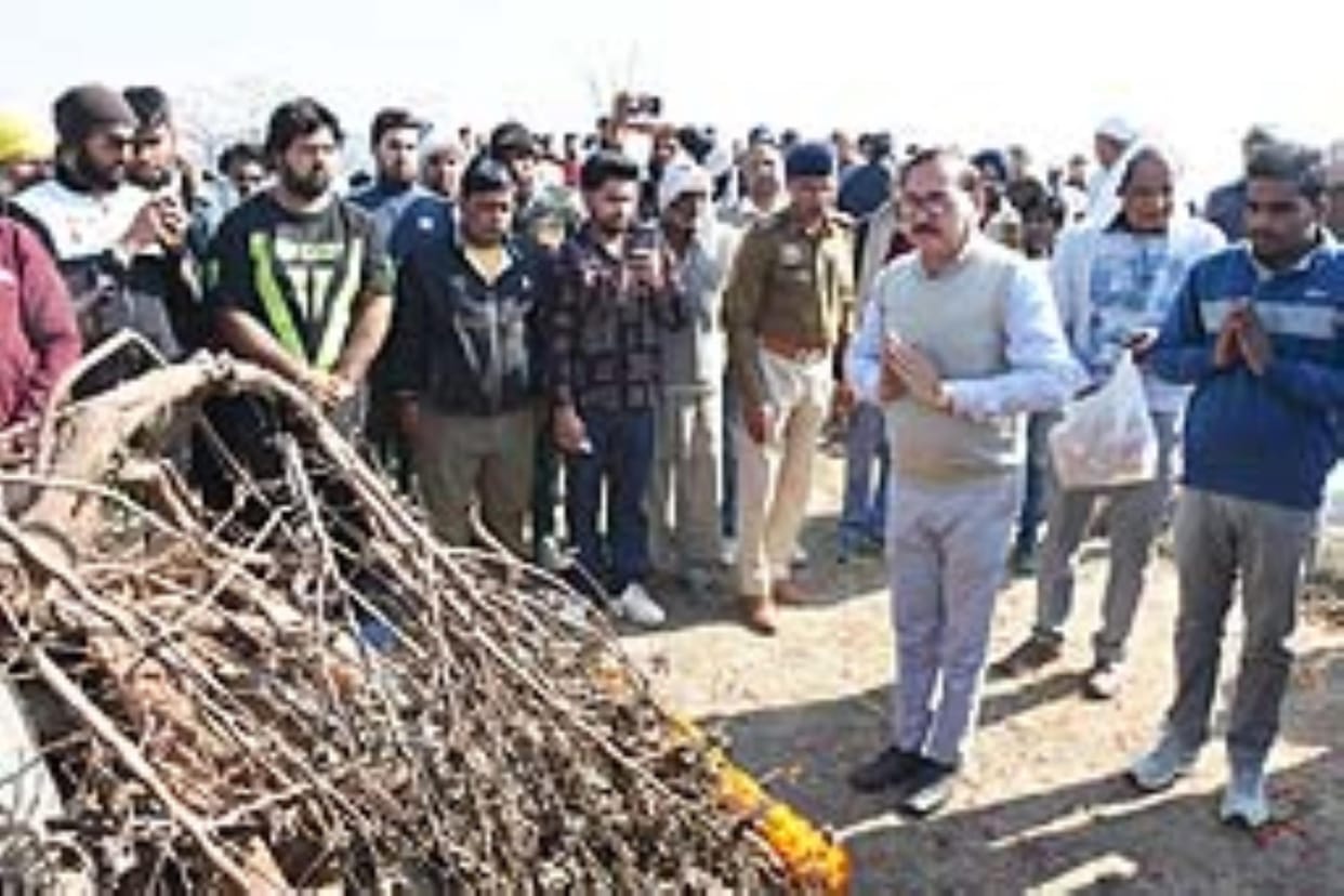 Sardar Baj Singh's last rites performed with state honours