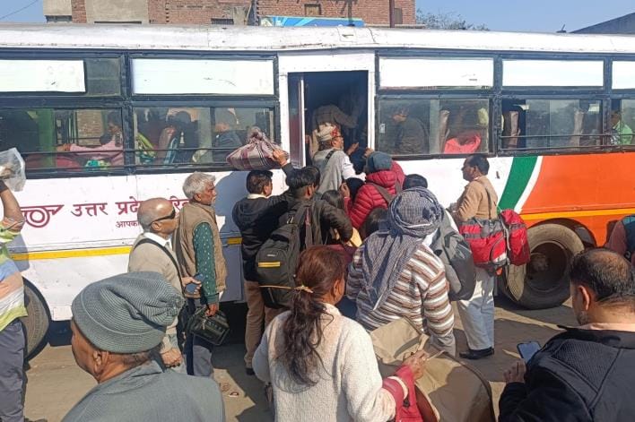 62 buses went to Maha Kumbh, passengers are suffering on the routes