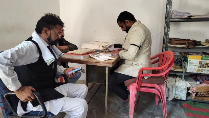Work of 260 Panchayats stopped in the district, 1,300 people are returning empty handed every day