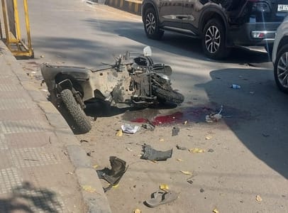 Wreck of speeding car...scooty rider crushed, Creta car and dhaba hit