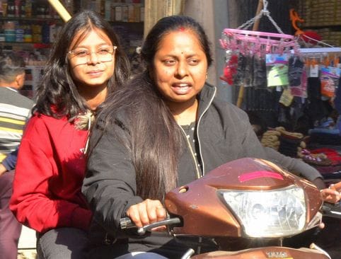 Relief from cold due to sunshine, bustle in markets