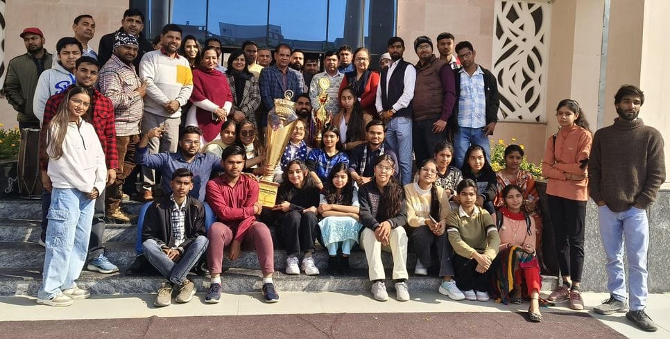 CRSU team becomes overall winner in Youth Festival