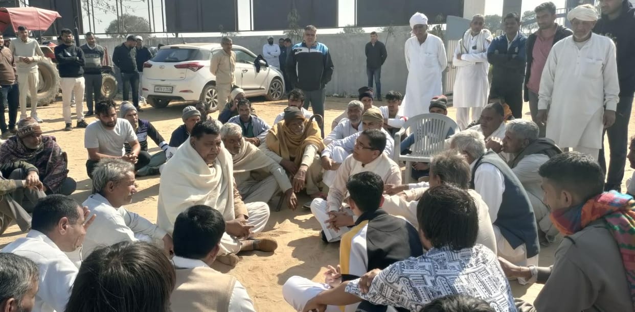 teachers beaten students gaurdians locked gate