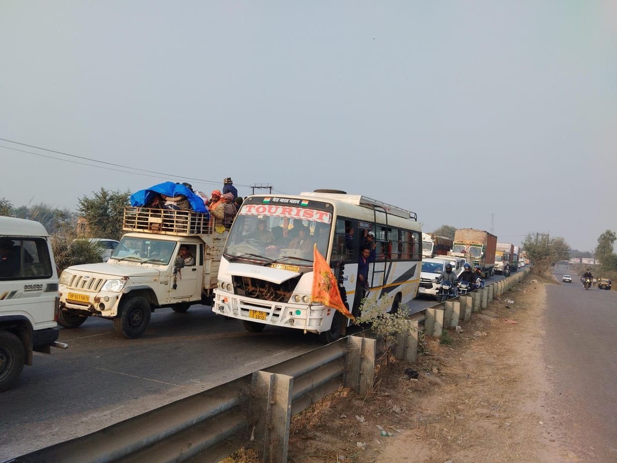 Due to diversion, there was jam at many places on Kalwari Road.