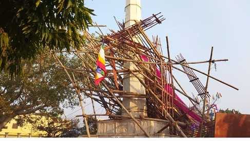Due to the increasing crowd of devotees, the poles got stuck in the soil